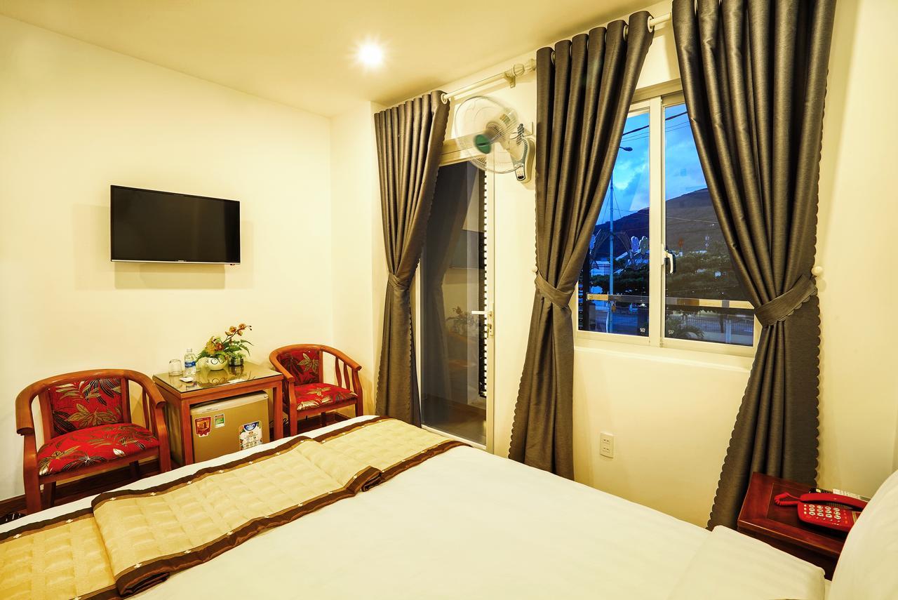 Thanh Thanh Hotel กวีเญิน ภายนอก รูปภาพ